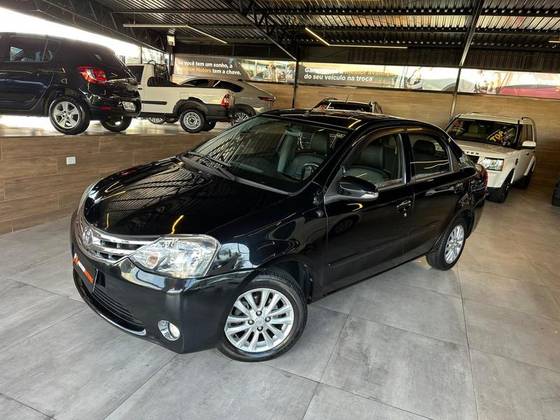TOYOTA ETIOS 1.5 PLATINUM 16V FLEX 4P MANUAL